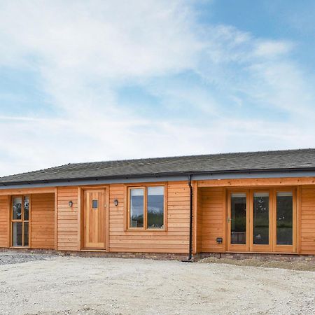 Redstones Cottage Greasby エクステリア 写真